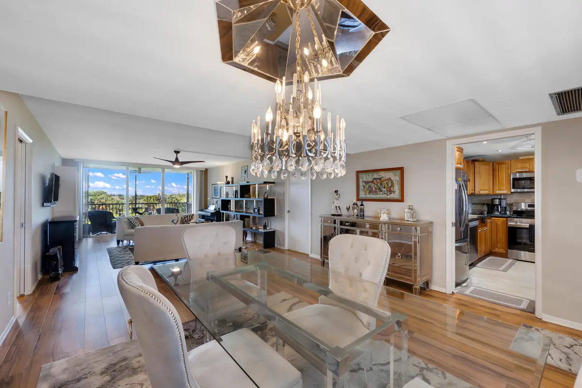 3960 Oaks Clubhouse Dr-Pompano Beach-Nat at 3960 Oaks Clubhouse Drive 504, Pompano Beach