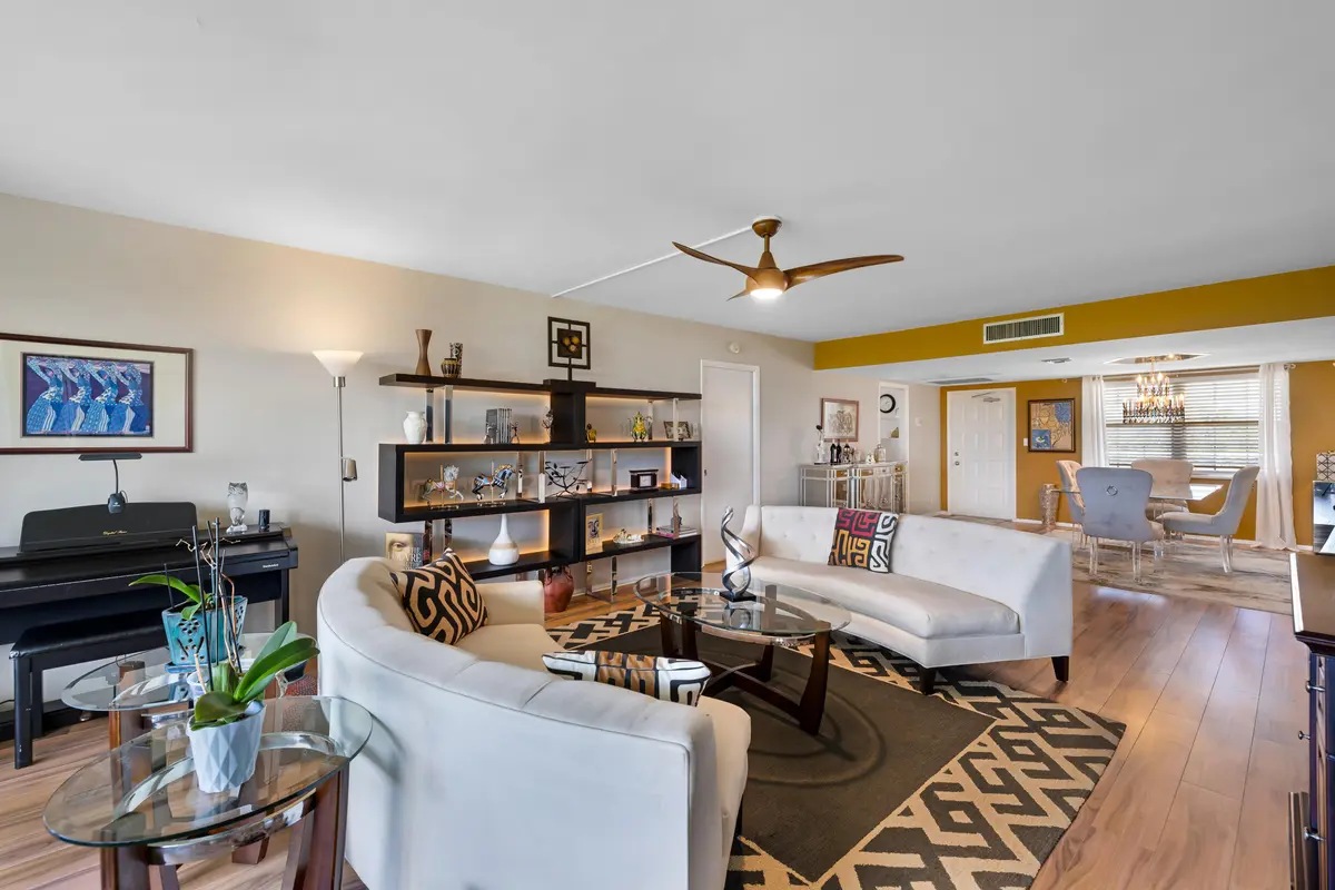 3960 Oaks Clubhouse Dr-Pompano Beach-Nat at 3960 Oaks Clubhouse Drive 504, Pompano Beach