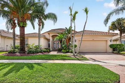 303 NW BAYSIDE Court, Port St. Lucie – Single Family Residence for sale