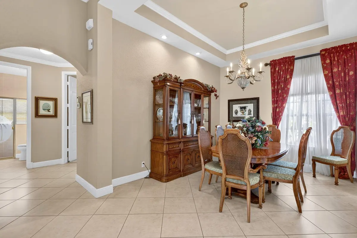 13-web-or-mls-5P1A2156 - Copy at 303 NW BAYSIDE Court, Port St. Lucie