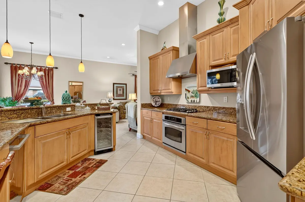 32-web-or-mls-5P1A2133 - Copy - Copy at 303 NW BAYSIDE Court, Port St. Lucie