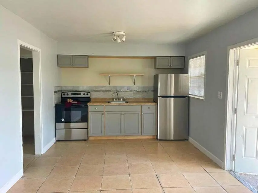 20260404010405305317000000-o at 243 SE 24th Avenue, Boynton Beach