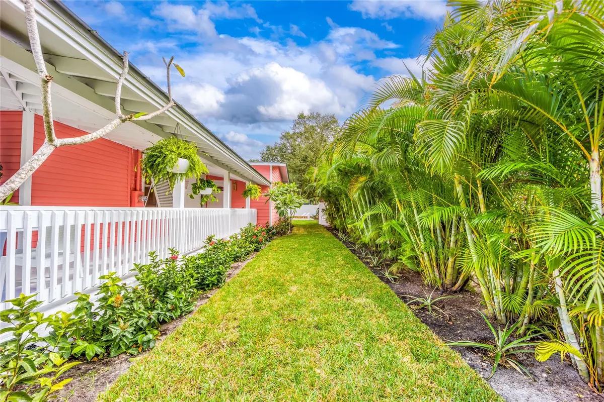 Photo 3 at 645 SW CLEVELAND Avenue, Stuart