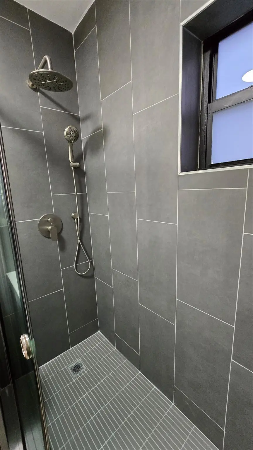 Photo 6 at 360 NW 8th Street, Pompano Beach