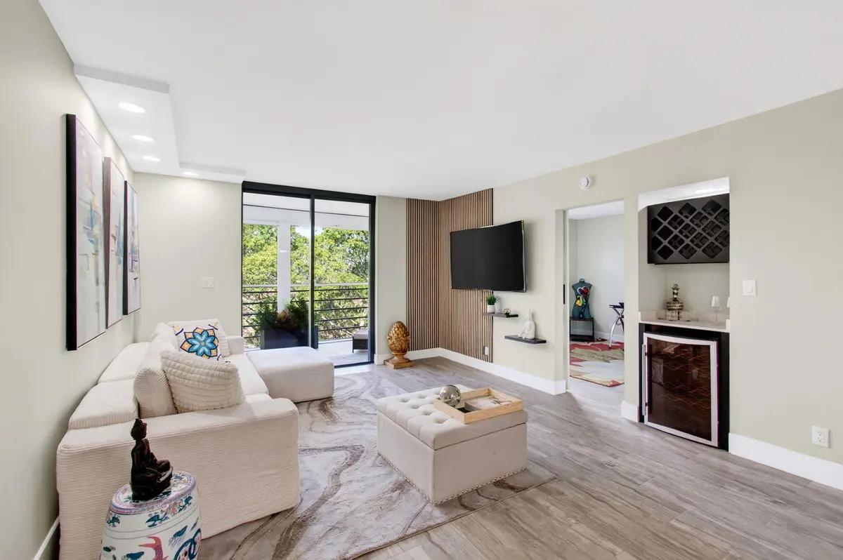 LIVING ROOM WEST VIEW at 6461 NW 2nd Avenue 505, Boca Raton