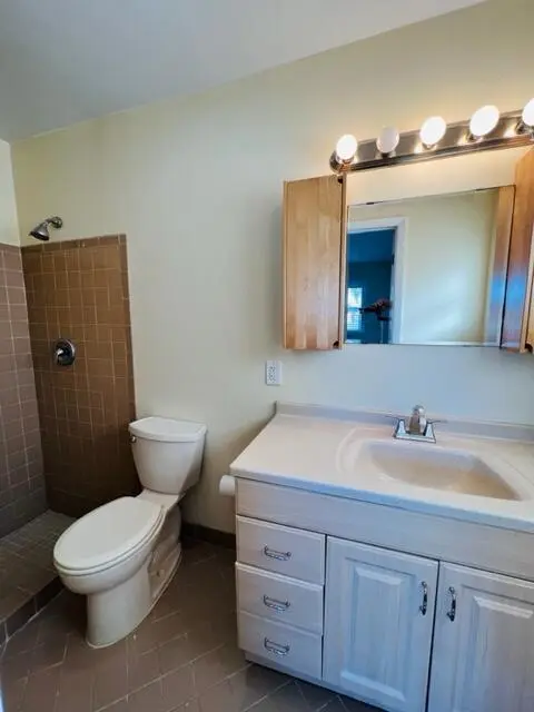 Primary bathroom at 11184 Median Street, Boca Raton