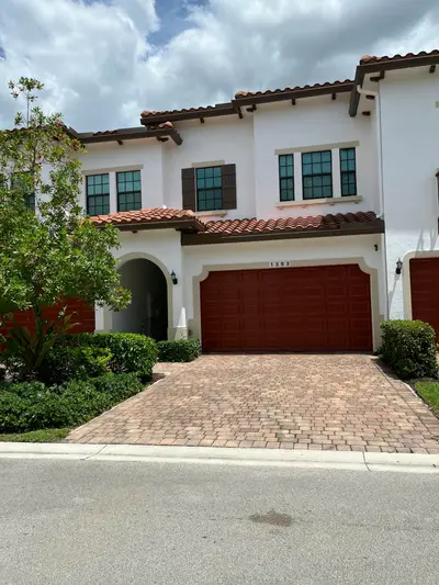 1393 SW 115th Avenue, Pembroke Pines – Townhouse for rent