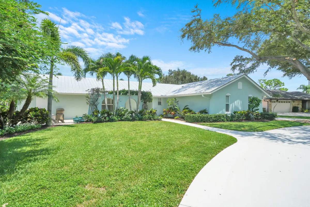 02_DSC02557_mls at 6176 EAGLES NEST Drive, Jupiter