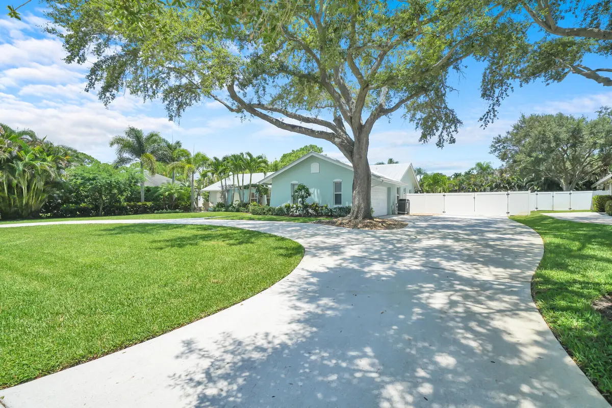 04_DSC02567_mls at 6176 EAGLES NEST Drive, Jupiter