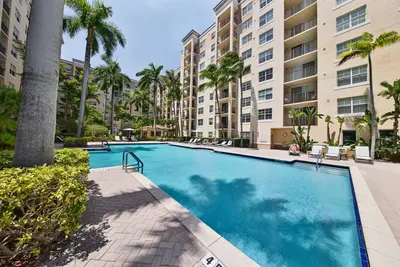 1801 N FLAGLER Drive 631, West Palm Beach – sold