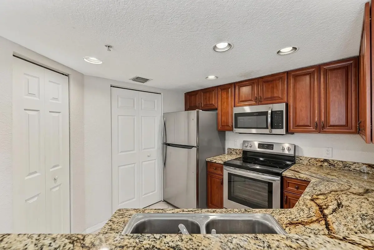 fairbanks-7 staged at 1801 N FLAGLER Drive 631, West Palm Beach