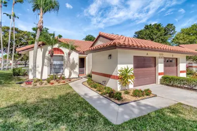 10927 DOLPHIN PALM Court A, Boynton Beach – Villa for rent