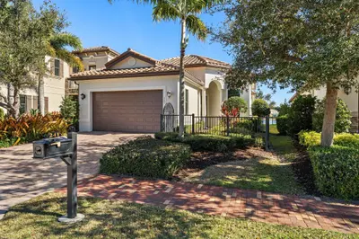 241 SE Fascino Circle, Port St. Lucie – Single Family Residence for rent