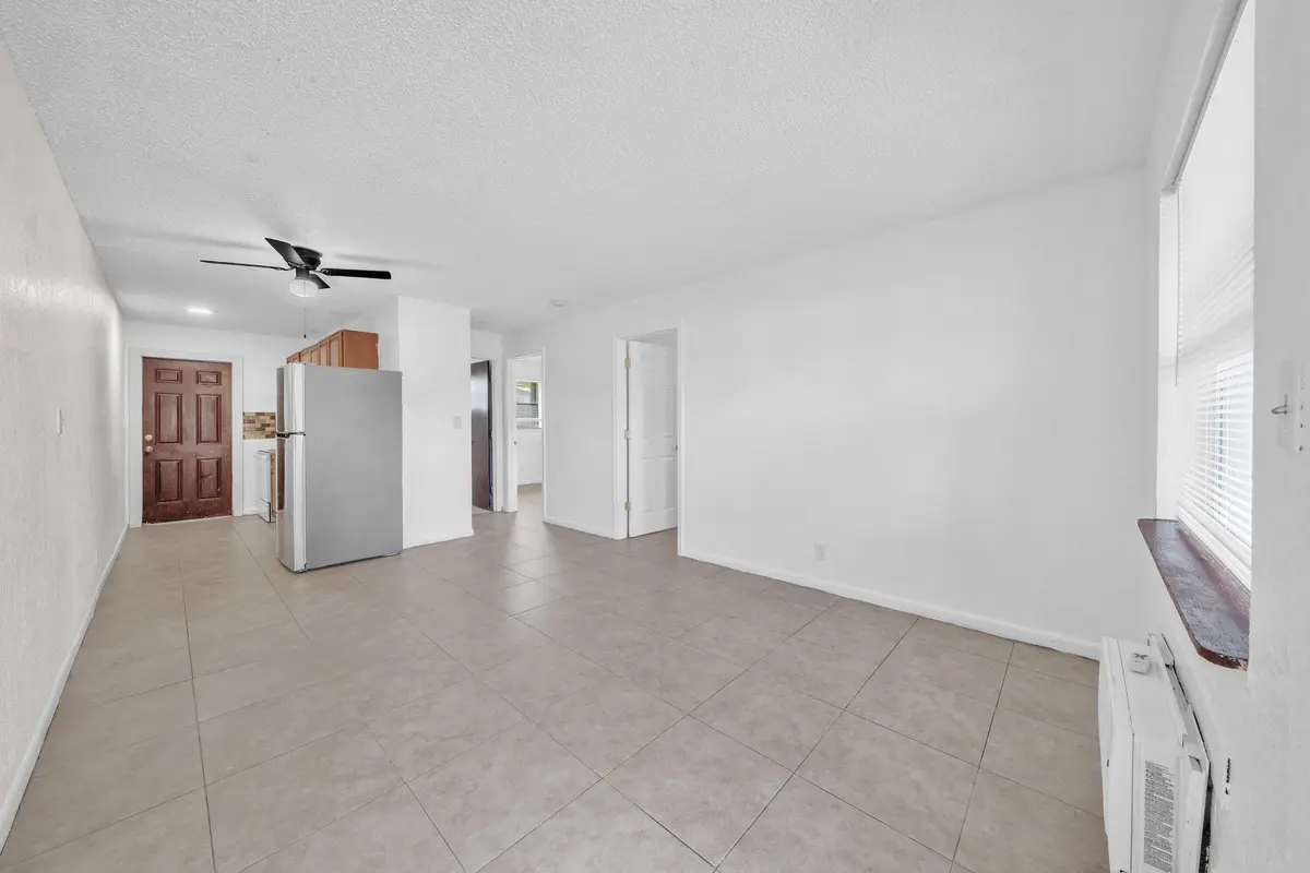 3 Entrance at 237 SW 5th Street 4D, Deerfield Beach