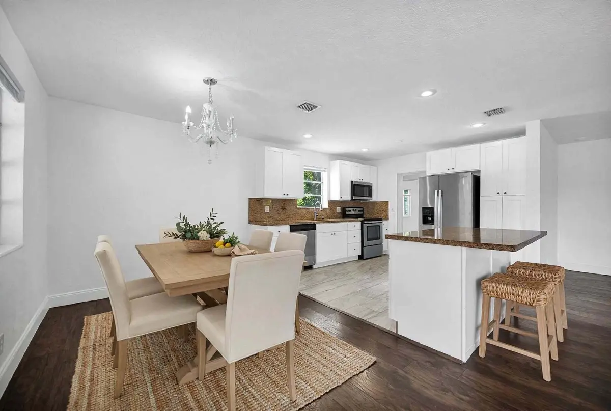 Virtually Staged at 4723 NW 4TH Street, Plantation