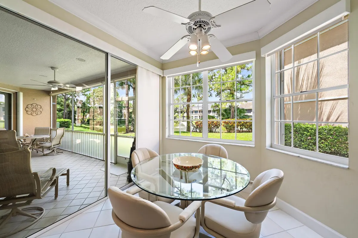 120 Legendary Cir-8 at 120 LEGENDARY Circle, Palm Beach Gardens