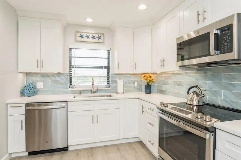 Kitchen at 200 INTRACOASTAL Place 305, Jupiter
