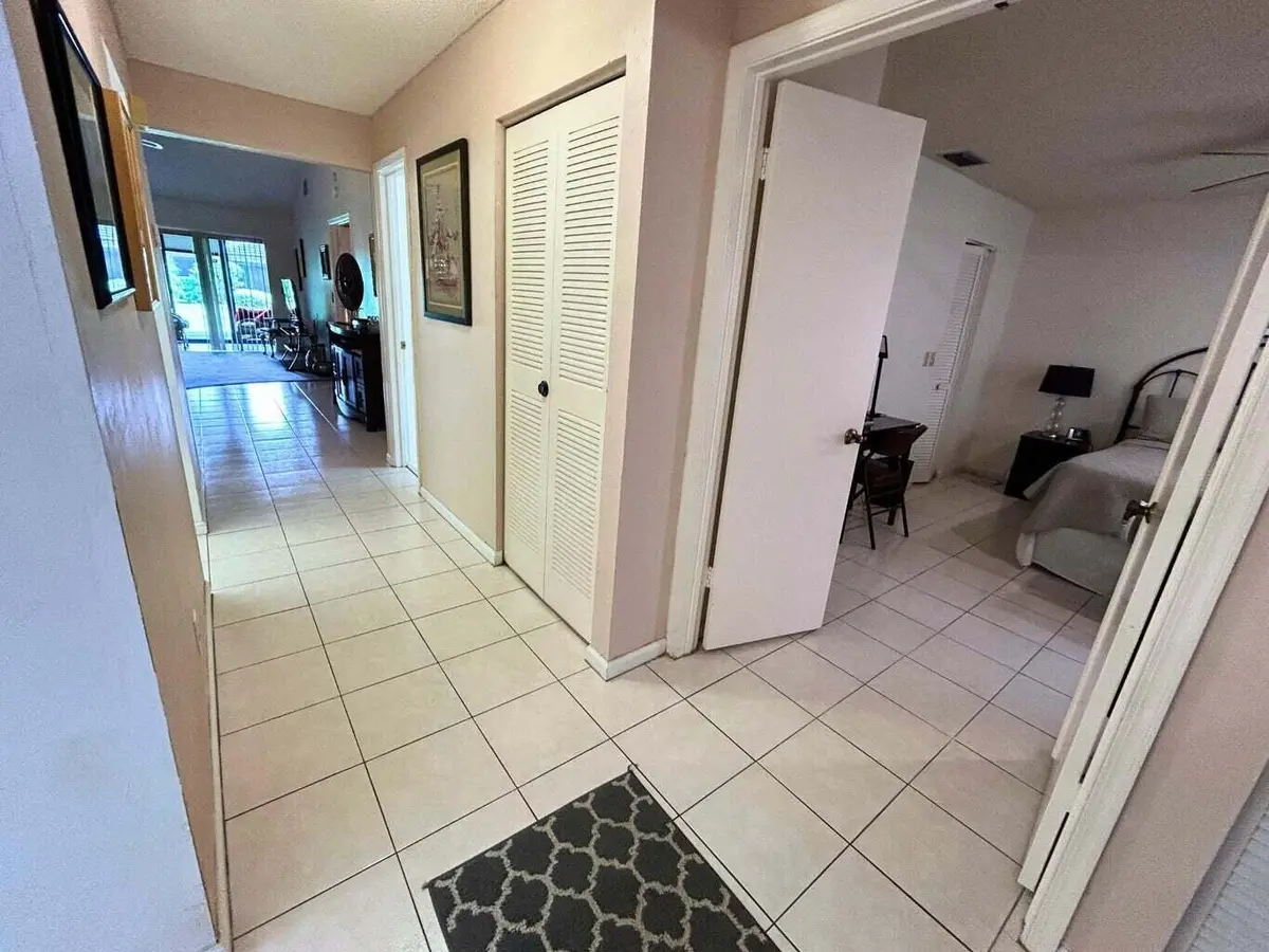 20250927150845529733000000-o at 10058 LAURELWOOD Place, Boynton Beach