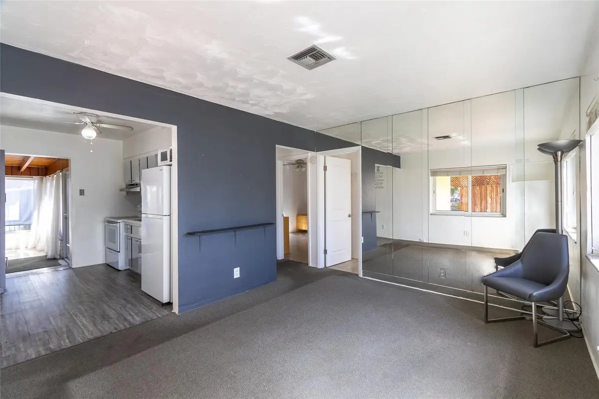 Photo 5 at 4720 N Andrews Avenue, Oakland Park