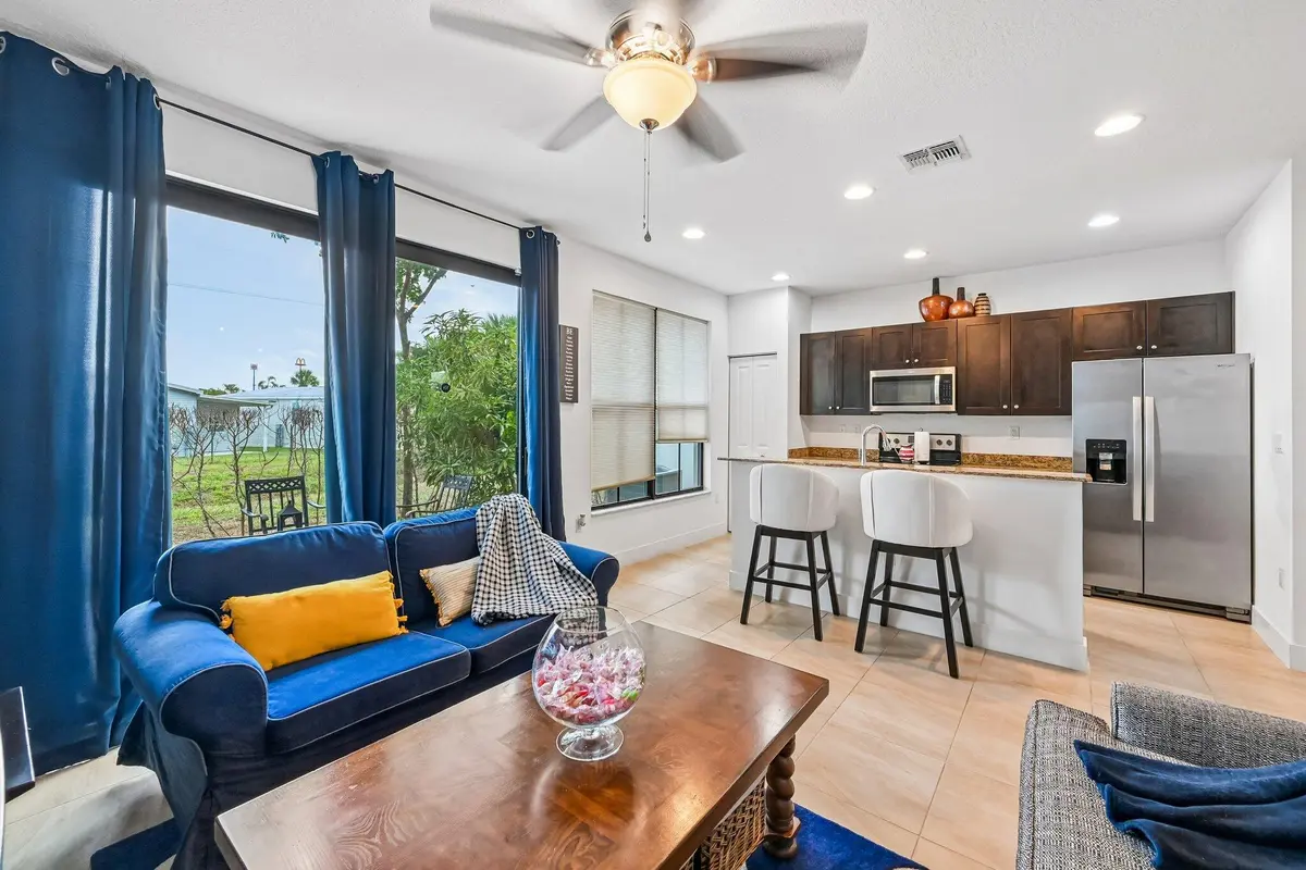 9-web-or-mls-Oysterwood Ln-S2608-009 at 2025 OYSTERWOOD Lane, Riviera Beach