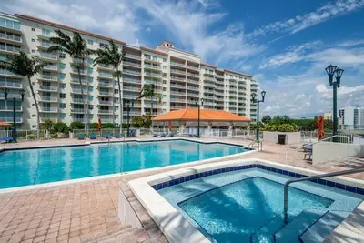 3020 NE 32nd Avenue 910, Fort Lauderdale – Condominium for rent