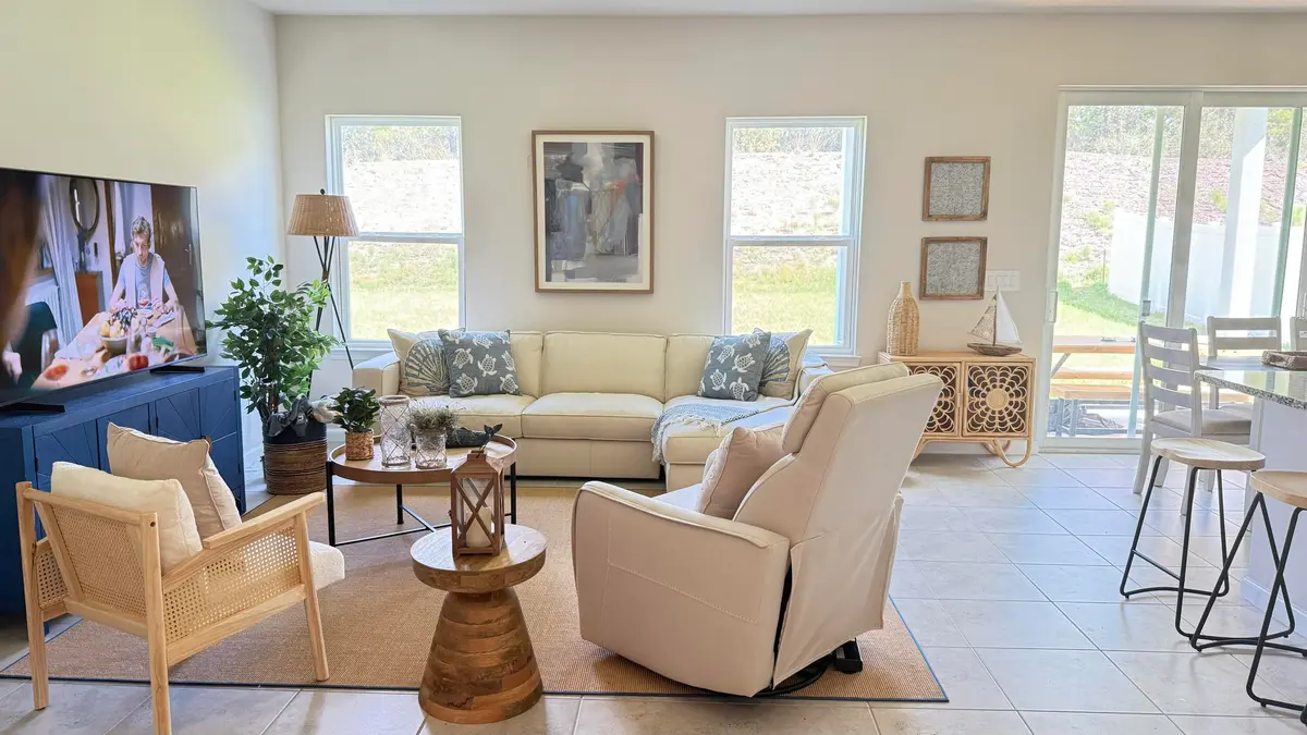 GREAT ROOM at 6714 Rumine Circle 6714, Vero Beach