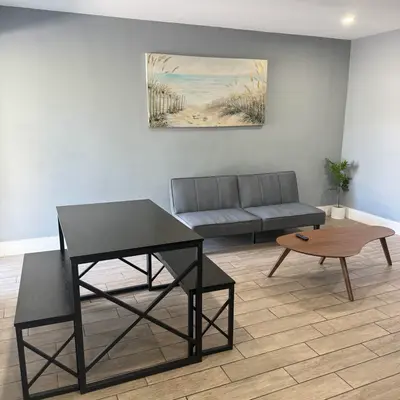 906 N Riverside Drive 1-9, Pompano Beach – Apartment for rent
