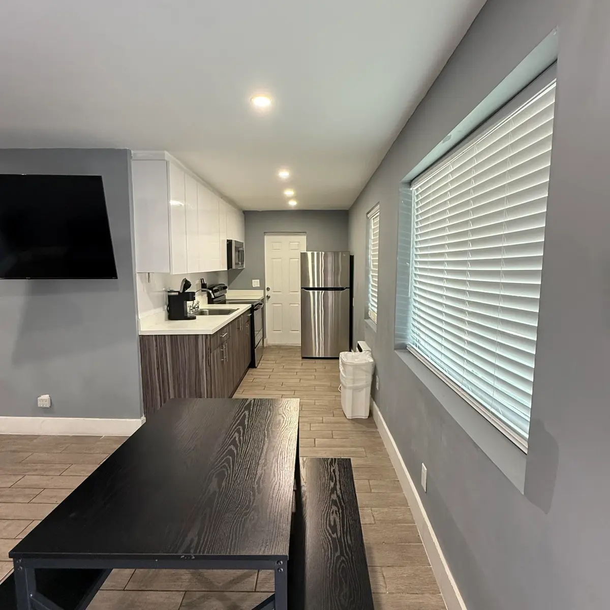 Kitchen at 906 N Riverside Drive 1-9, Pompano Beach