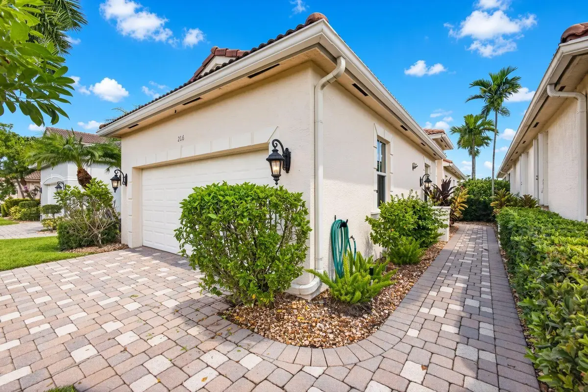 5-web-or-mls-oNReY at 206 ISLE VERDE Way, Palm Beach Gardens