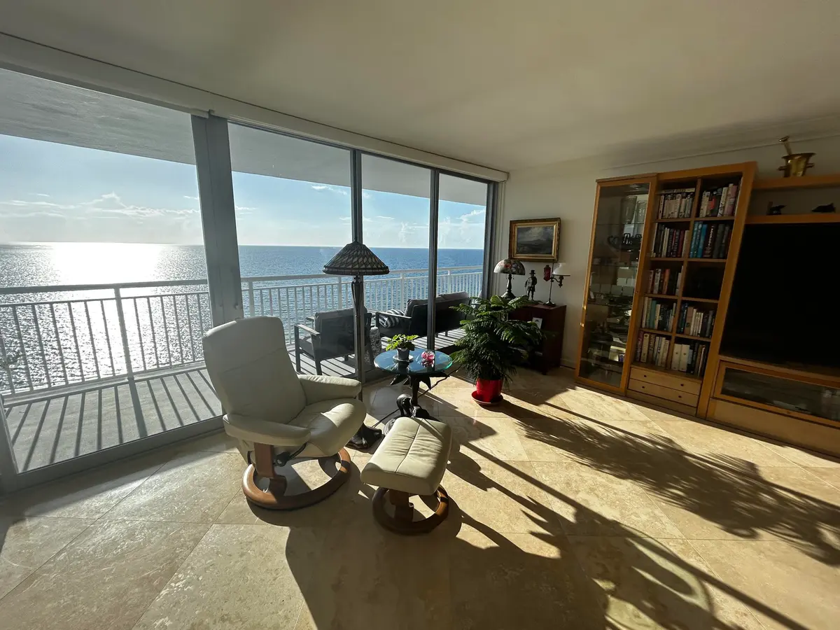 living room at 1390 S OCEAN Boulevard 12F, Pompano Beach