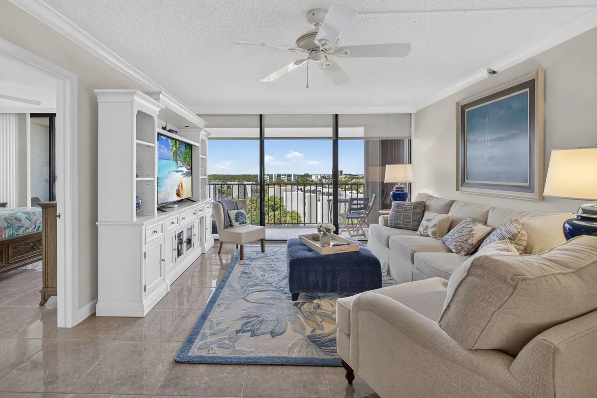 13-web-or-mls-5D1A3550 at 1300 S Highway A1A 521, Jupiter