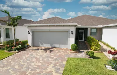 13921 SW GINGERLINE Drive, Port St. Lucie – Villa for sale