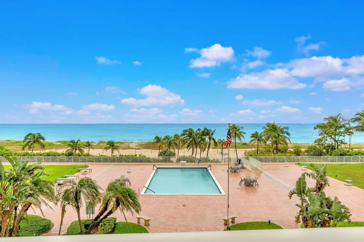 22-web-or-mls-DSC05414dsc05414 at 750 N OCEAN Boulevard 1502, Pompano Beach