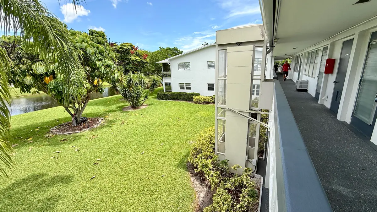 Elevator Lift at 236 PRESCOTT L, Deerfield Beach