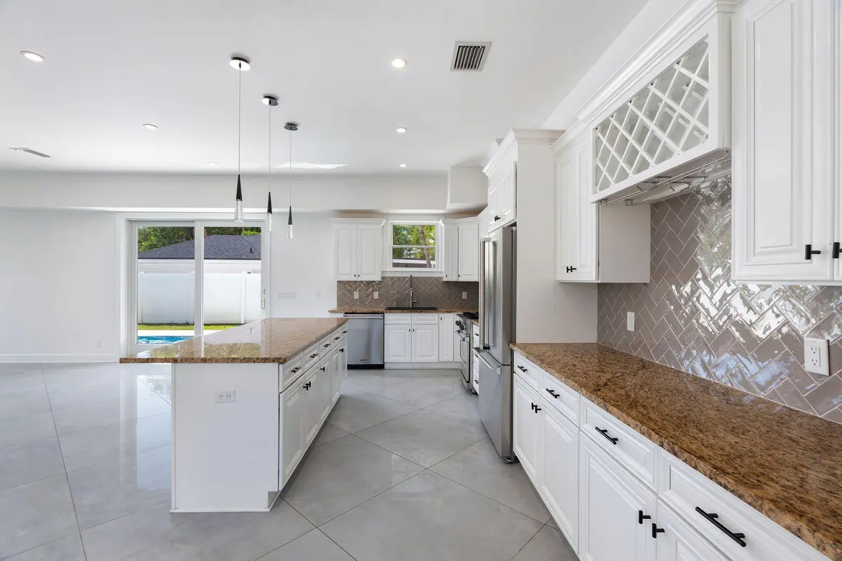 718_ at 100 NORWOOD Road, Jupiter