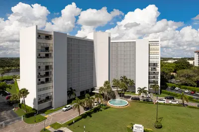 336 GOLFVIEW Road 1017, North Palm Beach – Condominium for sale