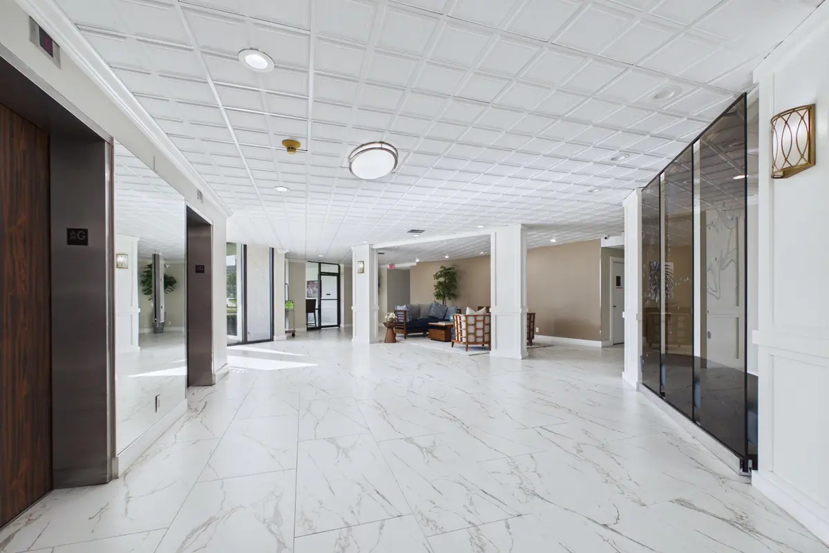 Lobby at 336 GOLFVIEW Road 1017, North Palm Beach