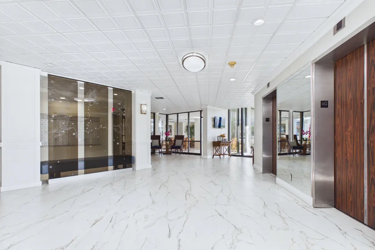 Lobby at 336 GOLFVIEW Road 1017, North Palm Beach