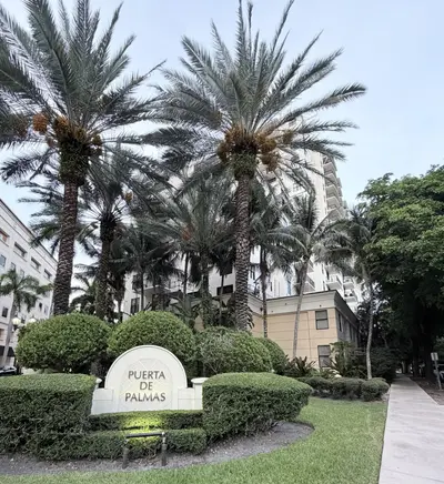 888 S Douglas Road 1015, Coral Gables – Condominium for rent