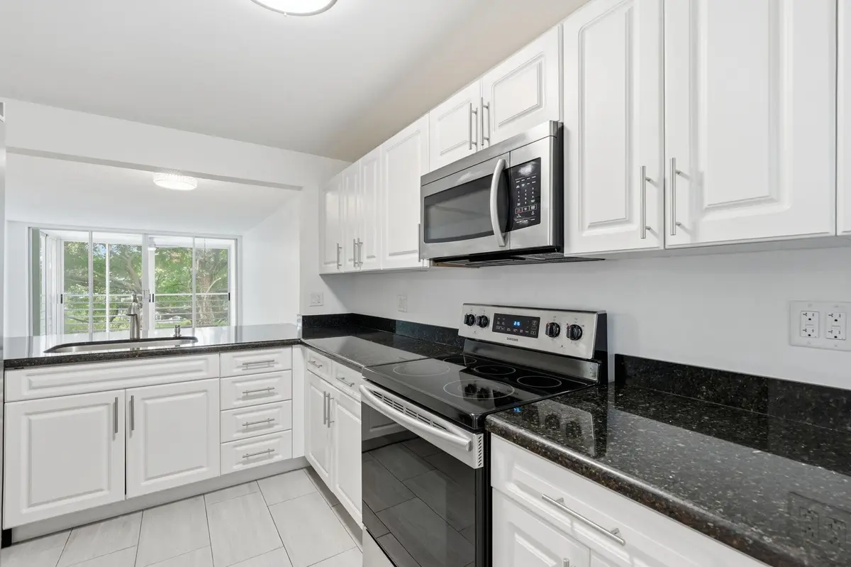 15-web-or-mls-9325_Lagoon_Pl_Unit_405_01 at 9325 LAGOON Place 405, Davie