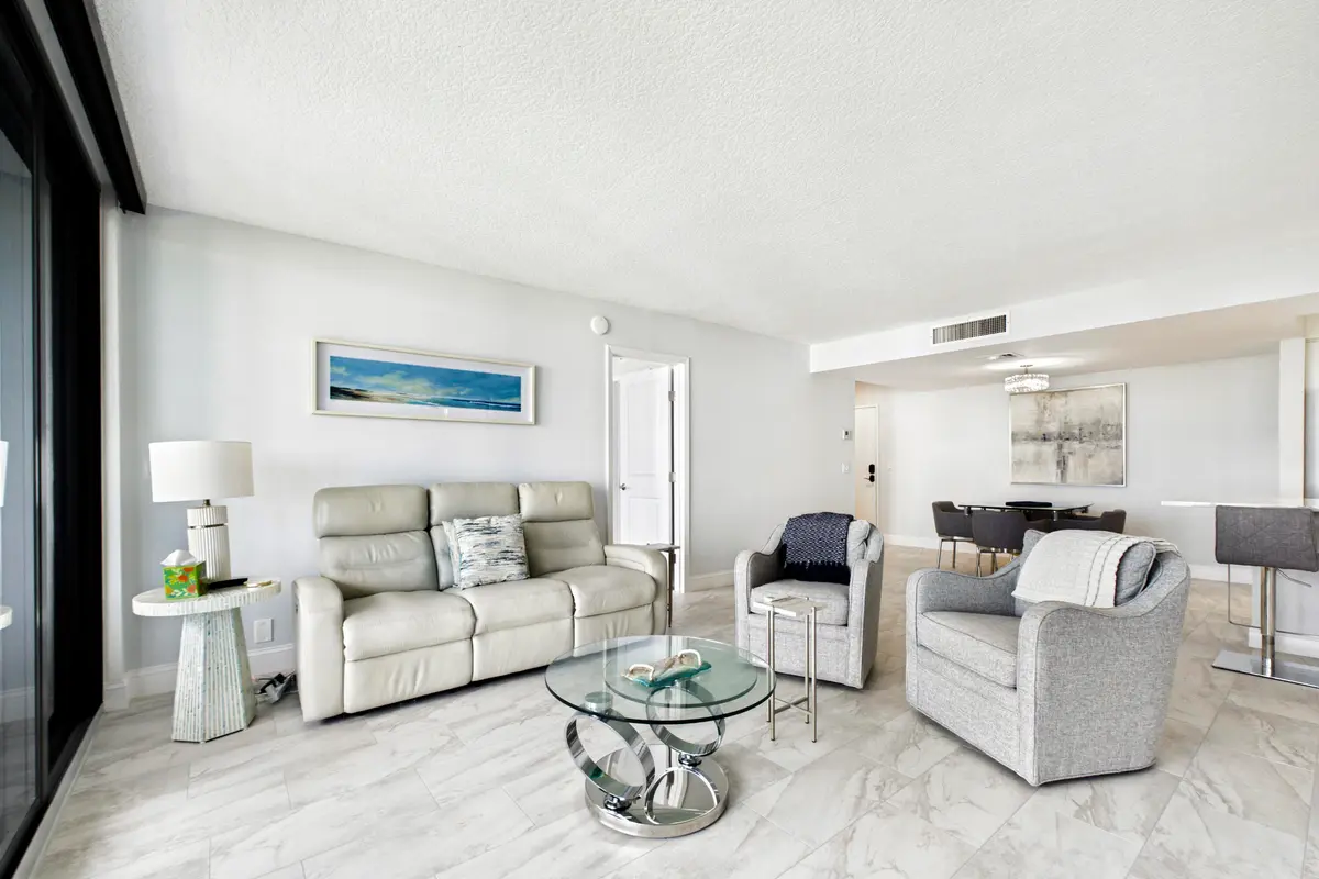 Living Room at 336 GOLFVIEW Road 708, North Palm Beach