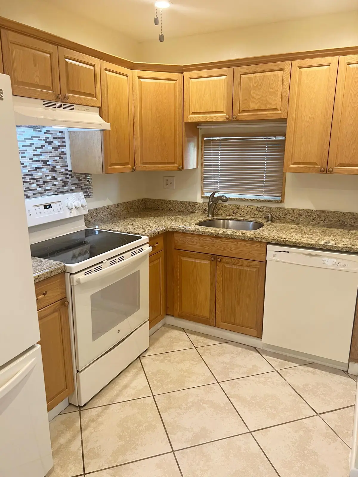 IMG_0462 at 9410 N HOLLYBROOK LAKE Drive 302, Pembroke Pines