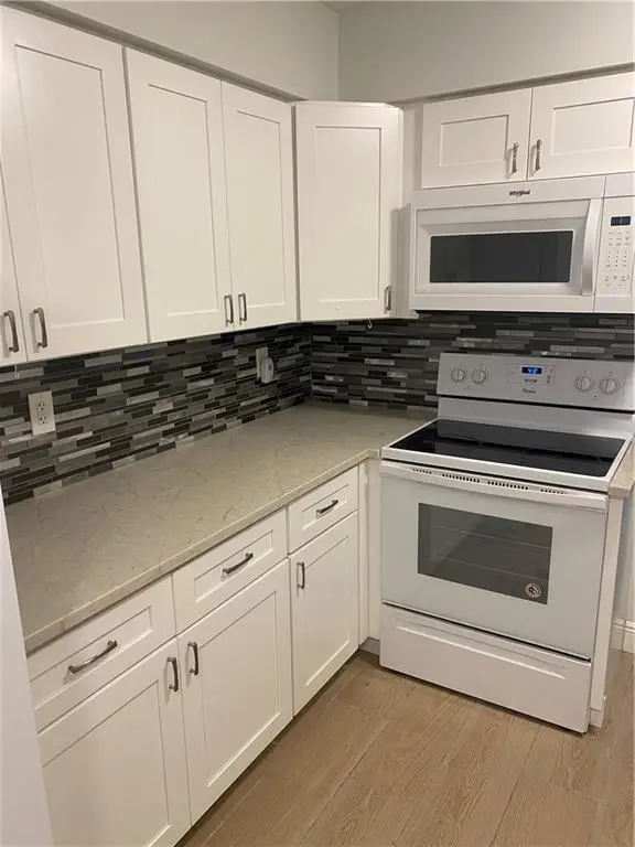 2030 KITCHEN at 2030 NE 28TH Street, Lighthouse Point