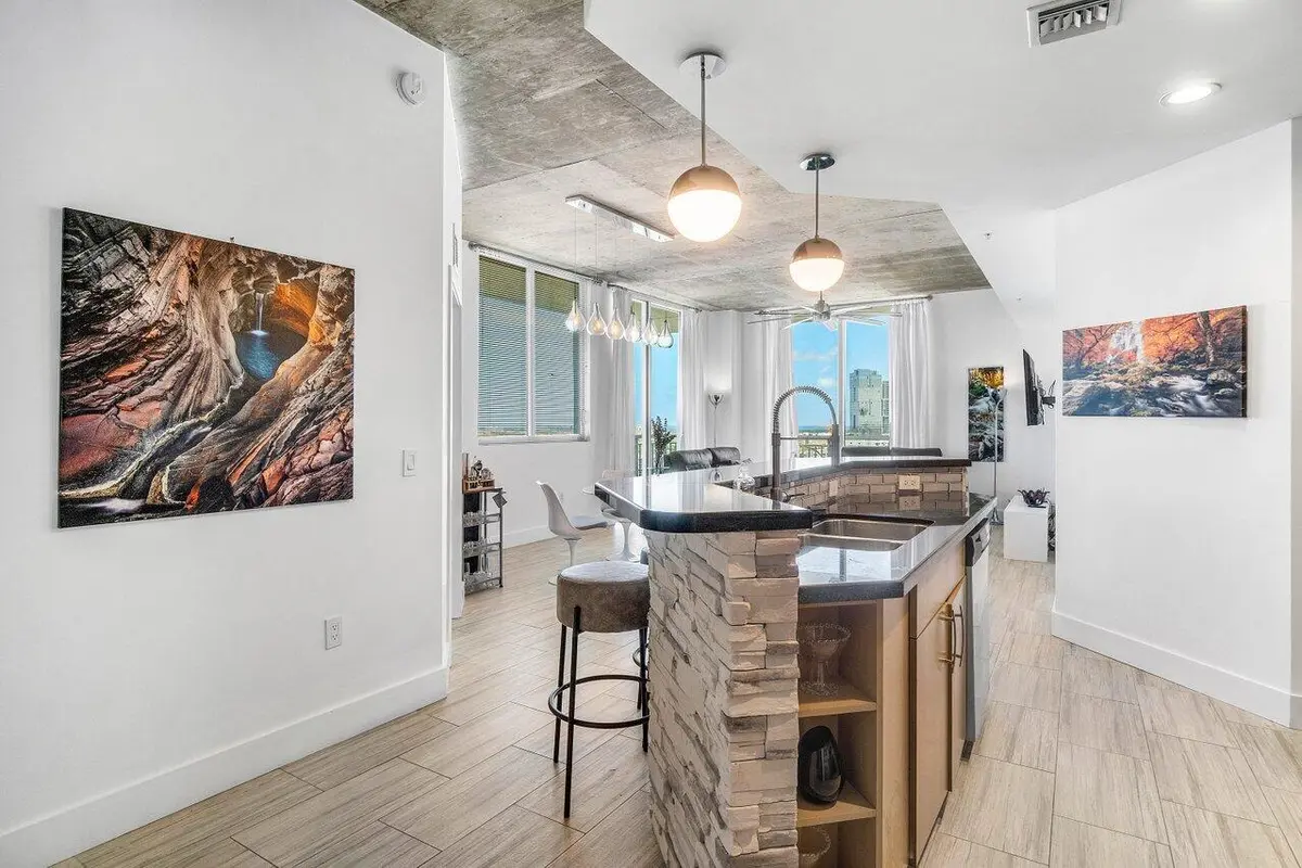 006-300SouthAustralianAvenue-1520-WestPa at 300 S AUSTRALIAN Avenue 1520, West Palm Beach