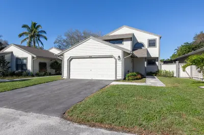 2478 Bedford Mews Drive, Wellington – Single Family Residence for rent