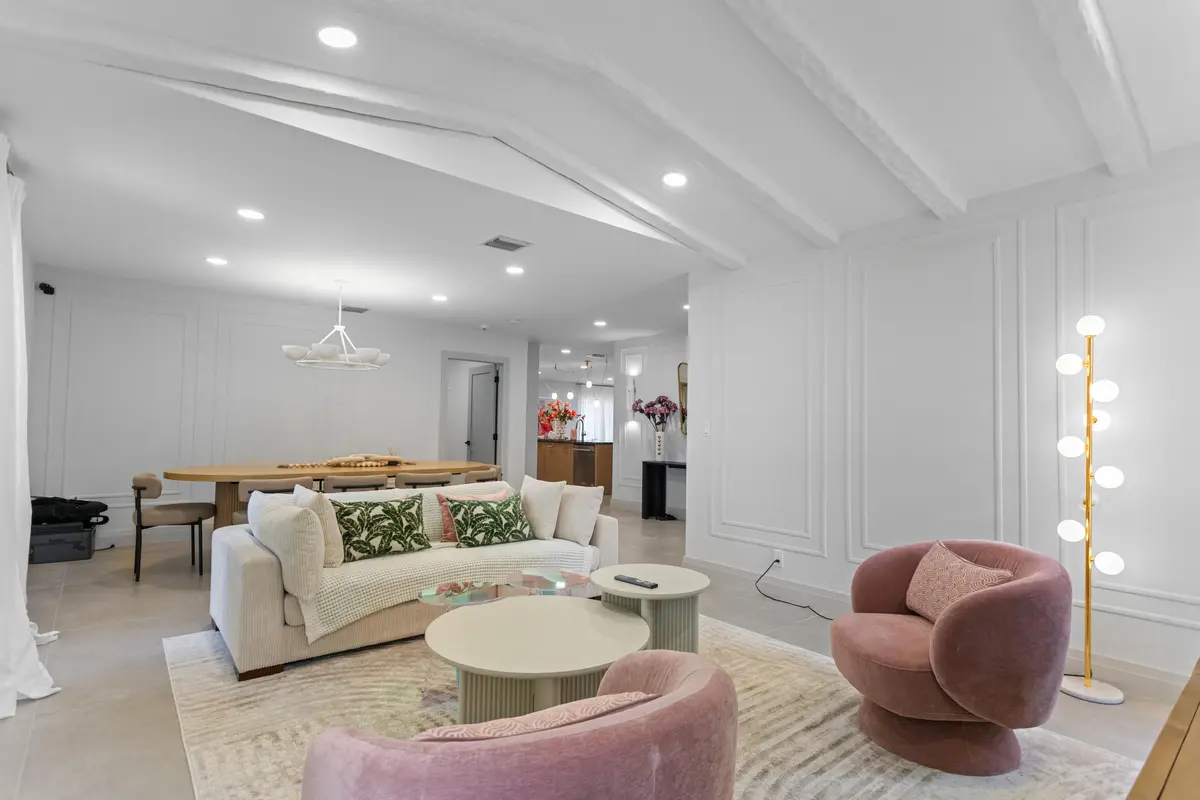585A9495 at 1050 SW 1ST Street, Boca Raton