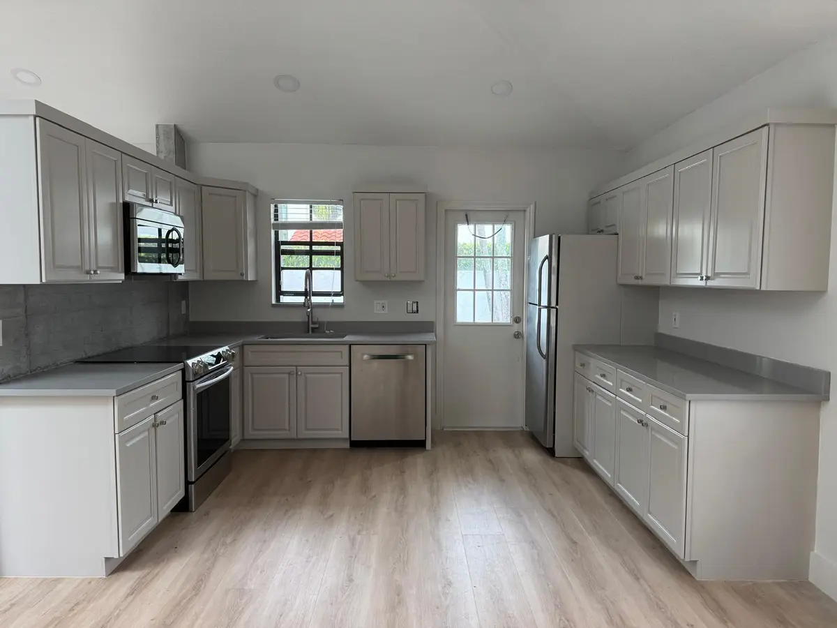 L13 at 13479 Fountain View Boulevard, Wellington
