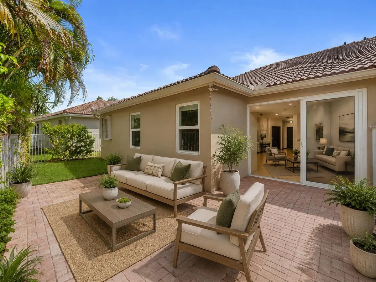 Virtually staged patio at 1969 ANDROMEDA Lane, Weston