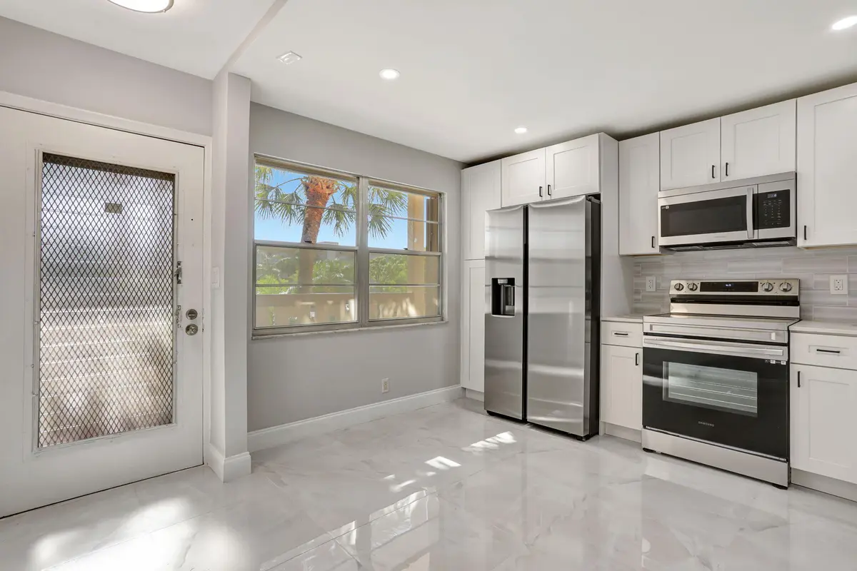 Kitchen at 2202 LUCAYA Bend G2, Coconut Creek