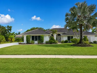 15545 Meadow Wood Drive, Wellington – Single Family Residence for rent
